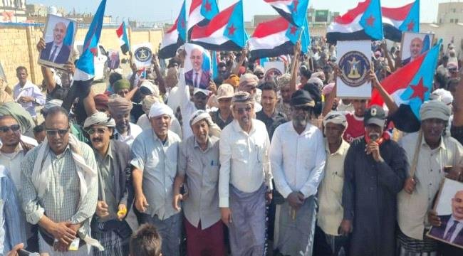 سقطرى تشهد حشودًا جماهيرية للتصعيد ضد الوصاية والاحتلال في ذكرى 7 يوليو سقطرى تشهد حشودًا جماهيرية للتصعيد ضد الوصاية والاحتلال في ذكرى 7 يوليو