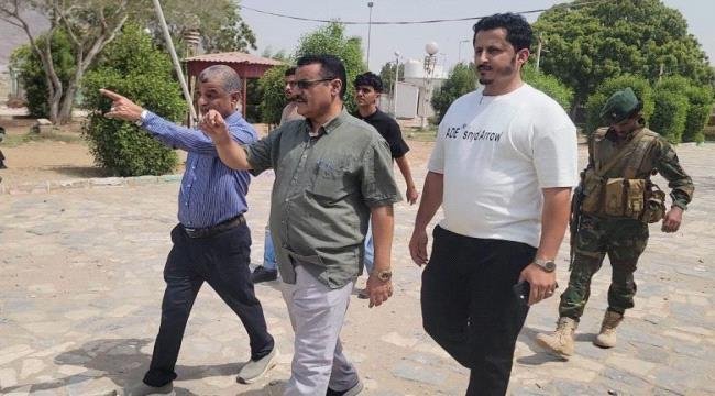 مدير البريقة يؤكد دعم السلطة المحلية لإعادة تأهيل حديقة عدن الصغرى التابعة لشركة مصافي عدن مدير البريقة يؤكد دعم السلطة المحلية لإعادة تأهيل حديقة عدن الصغرى التابعة لشركة مصافي عدن