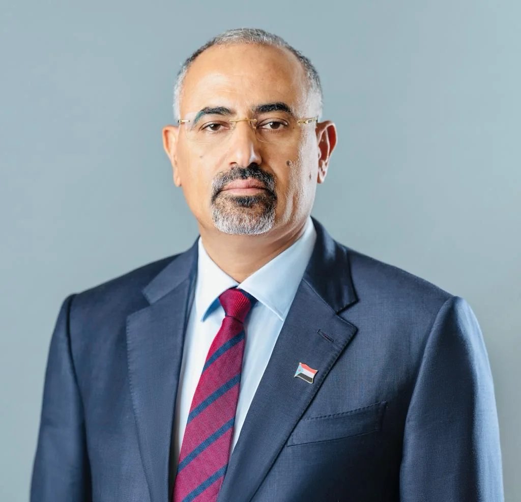 الرئيس الزُبيدي يصدر قرارا بتعيين السفير خالد اليماني مستشاراً لهيئة رئاسة المجلس ومسؤولاً للملف السياسي لدى الولايات المتحدة الأمريكية والأمم المتحدة IMG 20221130 WA0092