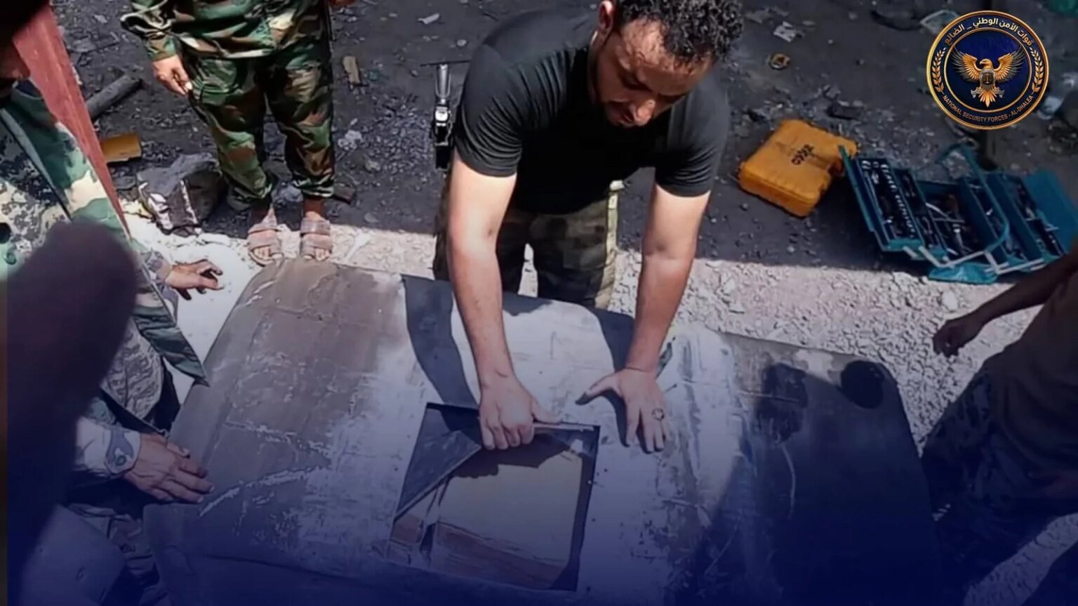 الأجهزة الأمنية تضبط قاطرة تحمل كميات من الأدوية المهربة والمخدرة بالضالع IMG 20260718 WA0029