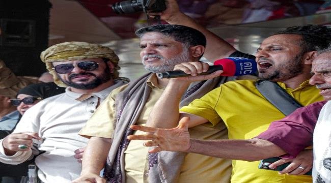 الزامكي: الاحتشاد الجماهيري في ذكرى 7/7 "زلزال جنوبي" يجدد الثقة بالانتقالي ويوجه رسائل حاسمة للإقليم والعالم الزامكي: الاحتشاد الجماهيري في ذكرى 7/7 "زلزال جنوبي" يجدد الثقة بالانتقالي ويوجه رسائل حاسمة للإقليم والعالم