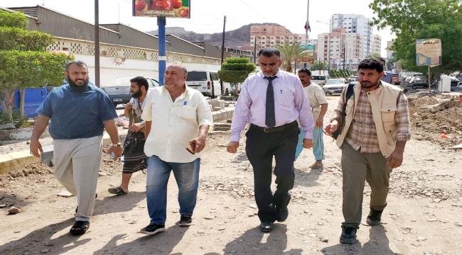 السلطة المحلية بالتواهي توضح أسباب التأخر في مشروع رصف شارع حجيف السلطة المحلية بالتواهي توضح أسباب التأخر في مشروع رصف شارع حجيف