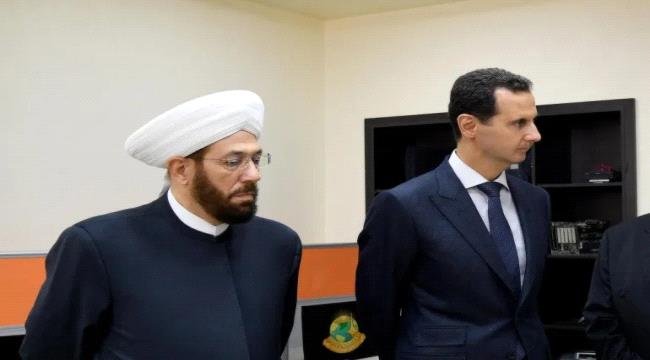 السجن المؤبد لمفتي نظام الأسد السابق أحمد حسون بعد إدانته بالتحريض على العنف وتبرير القتل السجن المؤبد لمفتي نظام الأسد السابق أحمد حسون بعد إدانته بالتحريض على العنف وتبرير القتل