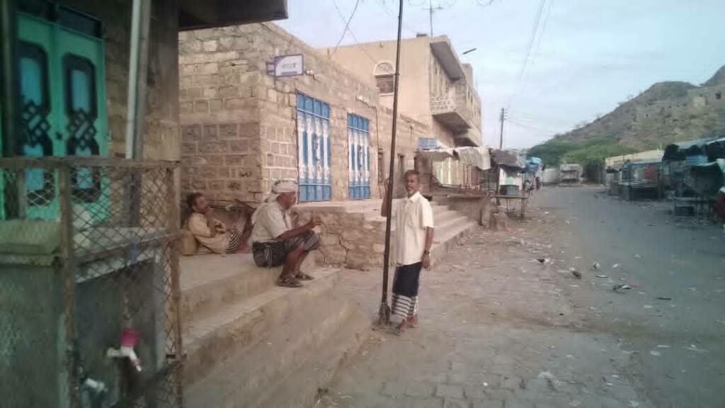 شلل تام في الحركة التجارية بالوضيع محافظة أبين FB IMG 1786010623221